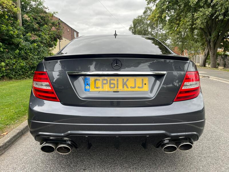 Mercedes-Benz CP61KJJ