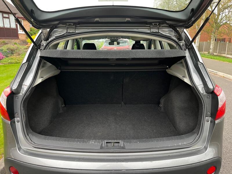 Nissan MA12VVW