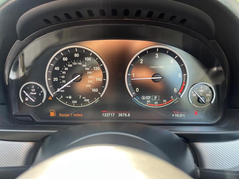 BMW YJ14ZDN
