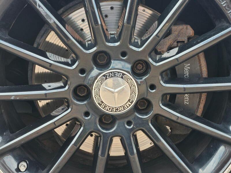 Mercedes-Benz MV67OJL